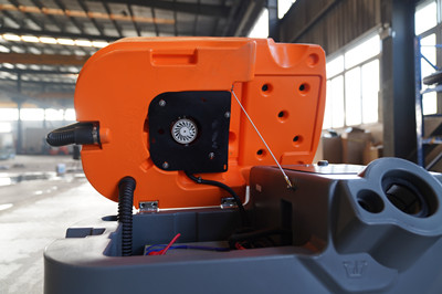 如何延長(zhǎng)洗地機(jī)使用壽命 如何延長(zhǎng)洗地機(jī)使用壽命.jpg